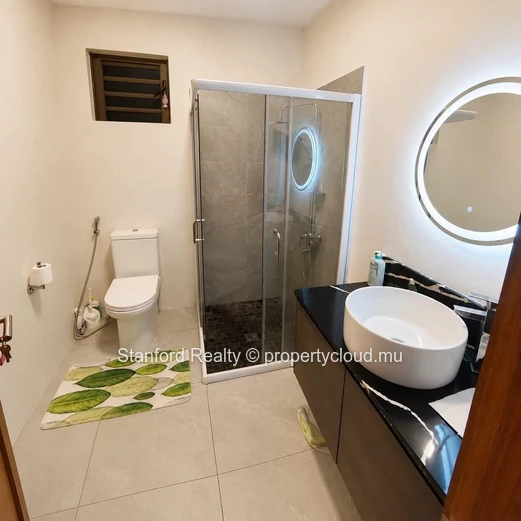 Appartement moderne de 3 chambres à louer - Flic-en-Flac, West
