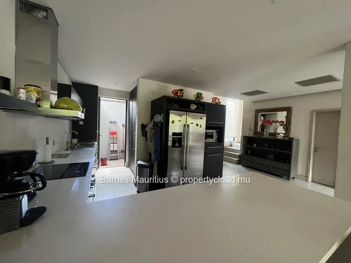 RIVIERE NOIRE - Duplex élégant sur la marina - 3 chambres