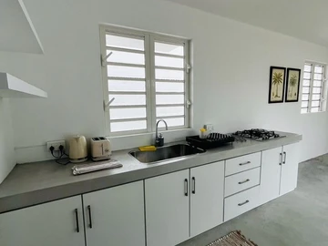 9 Bedroom House