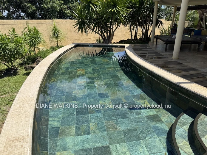 Unique Dome Villa with Pool and Sunset Views in Albion