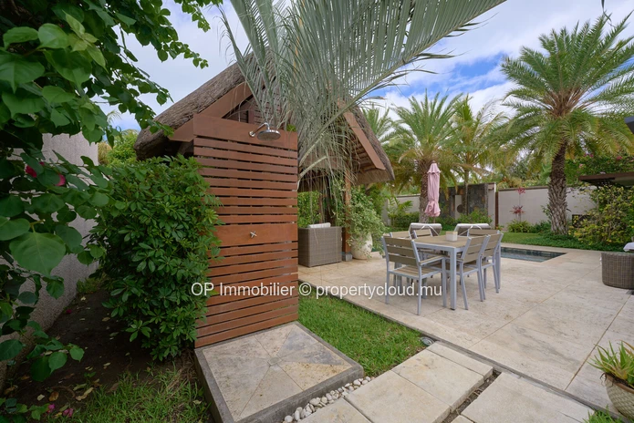 Villa de 3 chambres avec piscine privée à vendre à Grand Baie