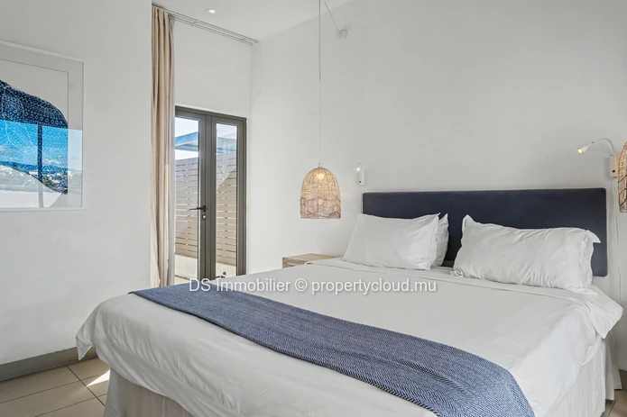 For Rent – 2-Bedroom Penthouse With Sea View | North-West
