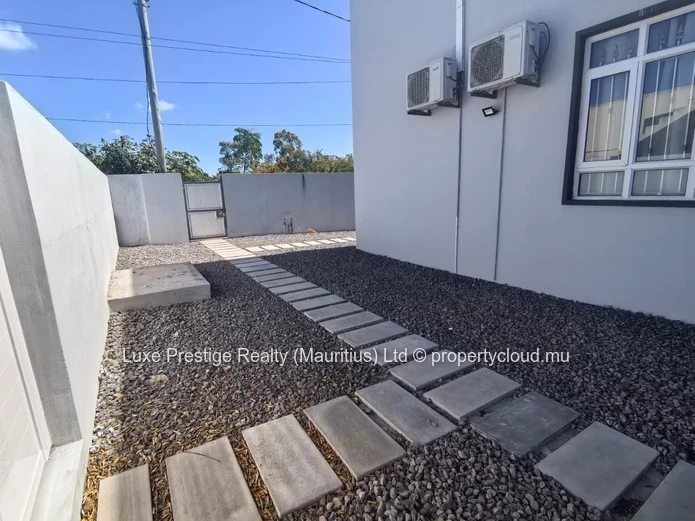 Spacious 4-Bedroom Villa with Private Pool for Rent | 10 Perches | Garage for 2 Cars | Rs 75,000 per Month