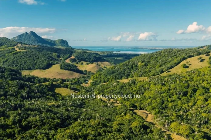 Terrain résidentiel de 2100m2 | Cadre vallée et lagune