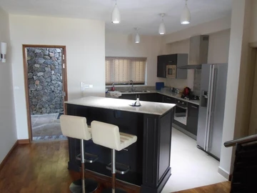 3 Bedroom Townhouse, Duplex