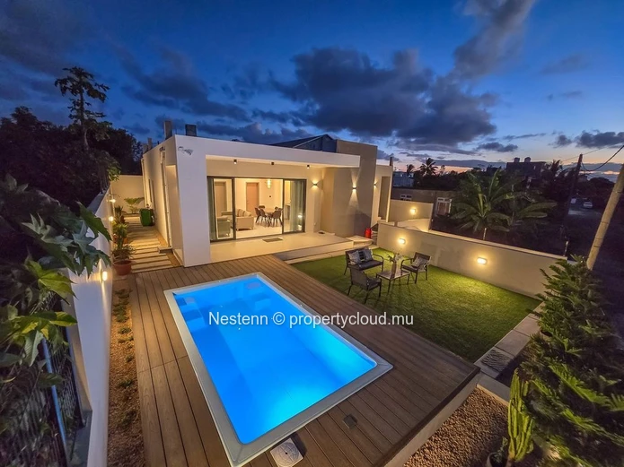 Magnifique villa neuve avec piscine 