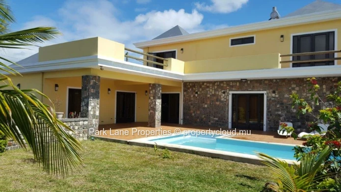 Maison meublée disponible à la location à Grand Gaube!