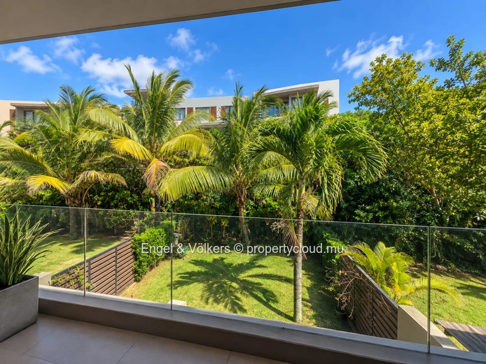 Available for immediate rental – a beautiful home in Azuri Village!