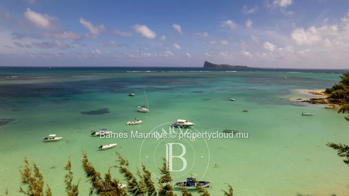 PEREYBERE - Villa a few steps from the beach - 4 bedrooms