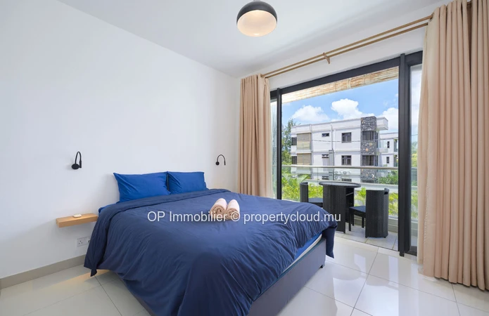 Stunning G+2 Apartment in Péreybère with Communal Pool, Fully Furnished and Equipped - Sea Access, Close to Amenities...