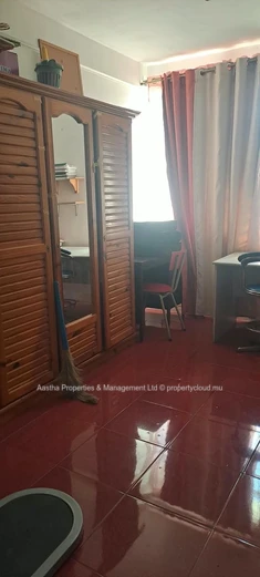 Maison 6 chambres à Vacoas — grand espace lumineux en complexe résidentiel