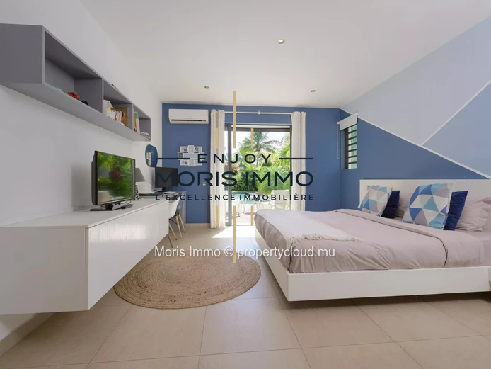 Superbe villa moderne de  4 chambres avec piscine
