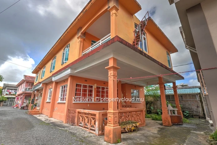 Maison spacieuse de 7 chambres 