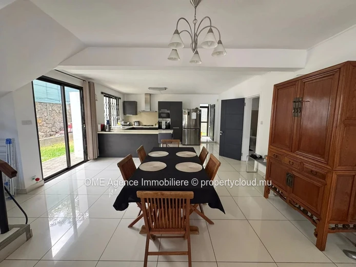 Furnished 4-Bedroom En-Suite House with Swimming Pool | Black Rock