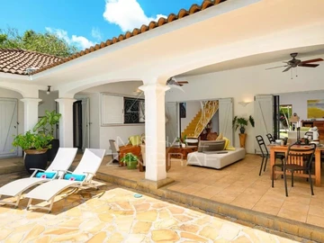 4 Bedroom Villa