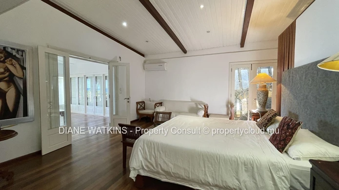 5-Bedroom Beachfront Villa for Rent in Tamarin