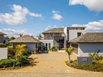 5 Bedroom Villa