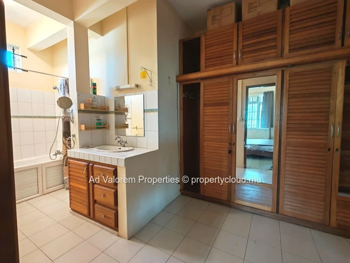 FOR SALE: Spacious 197 m² Duplex with Private Garden in Vacoas!