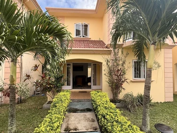 4 Bedroom Apartment