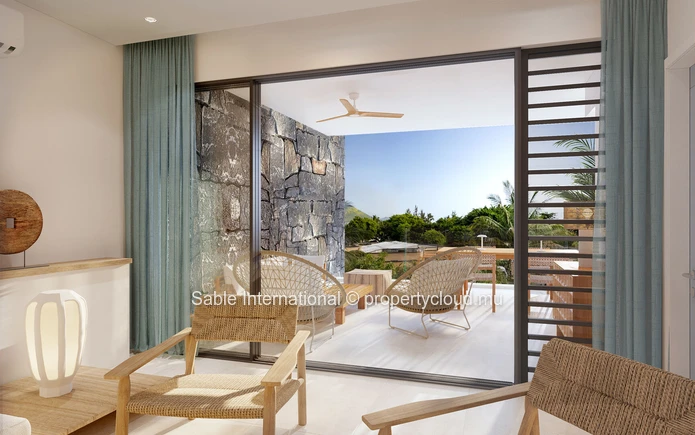 Luxurious Beachfront Apartment with Private Pool in Flic en Flac - 171m² - Fully Furnished - Sea Access 