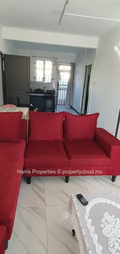 Spacieux appartement de trois chambres à louer situé dans un emplacement de choix à Pereybere