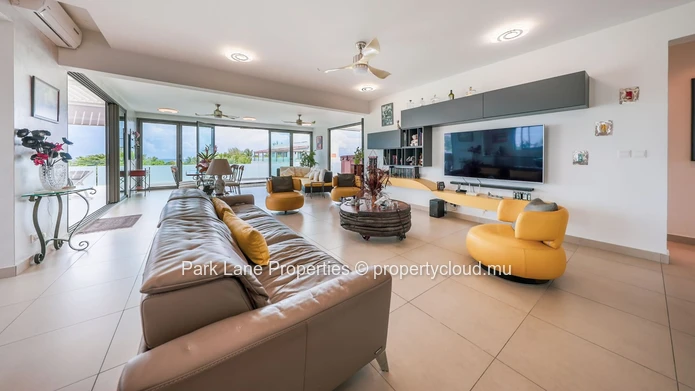 Penthouse d’Exception en Bord de Mer à Deux Pas de la Plage