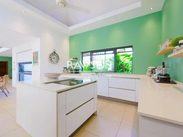 4 Bedroom Villa