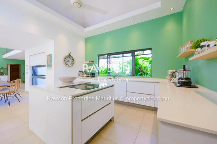 Villa 4 Chambres | Piscine Et Jardin | Pereybere | Accessible Aux Étrangers | €