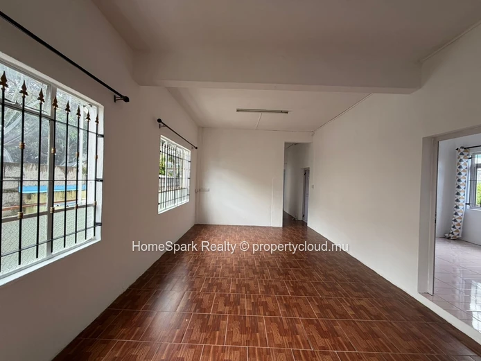 House for Rent in Solferino