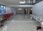 À louer – Bâtiment commercial, Arsenal