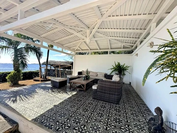 5 Bedroom Villa