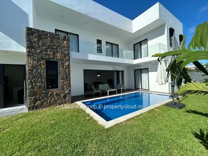 Magnifique Villa 4 Chambres Avec Prestations De Standing