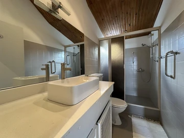3 Bedroom Townhouse, Duplex