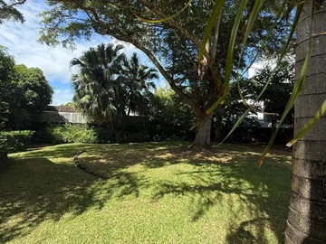 5 Bedroom Villa