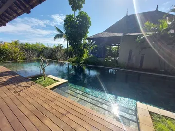 6 Bedroom Villa