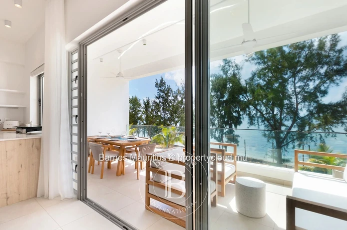 GRAND GAUBE - Luxury Seafront Living - 3 bedrooms