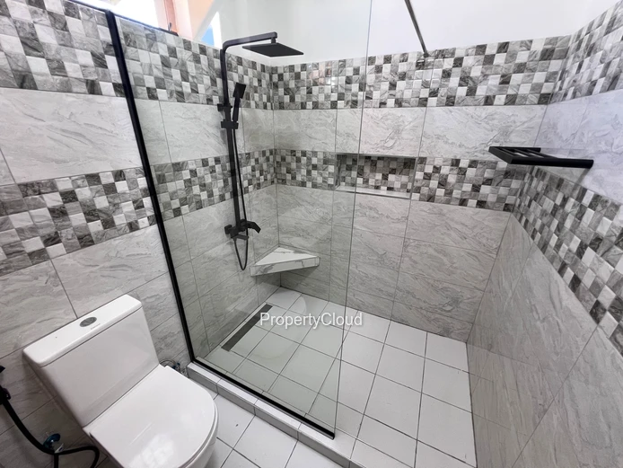 For Rent | Modern 3-Bedroom Villa With Pool | Grand Bay