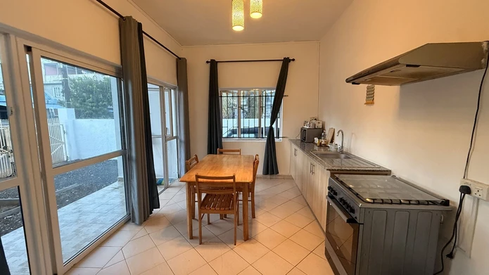 Appartement meublé de 2 chambres à louer à Pointe aux Sables - 30 000 Rs par mois
