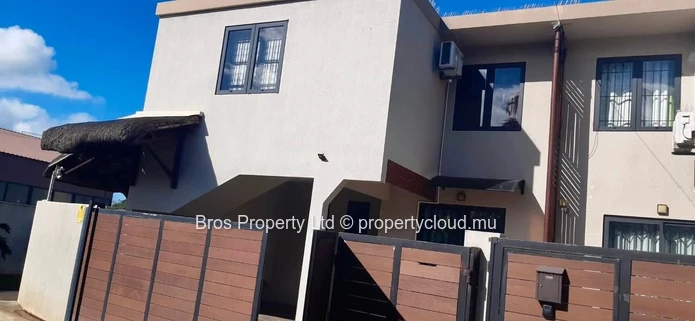 Rs 45,000/Month | Modern 3-Bedroom Villa for Rent in Pointe aux Piments