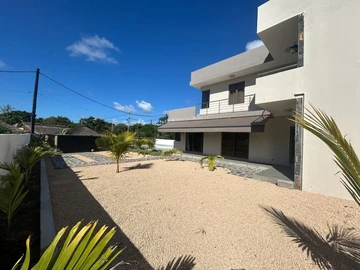 4 Bedroom Villa