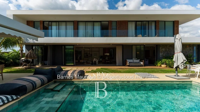 MONT CHOISY - Luxury Villa with swimming pool - 4 bedrooms
