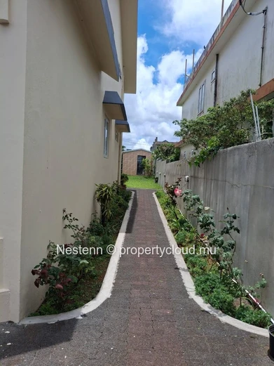 Traditional single-storey villa in La Marie with 3 bedrooms 2 bathrooms separate kitchen TV room garage and fenced ga...