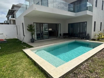 3 Bedroom Villa