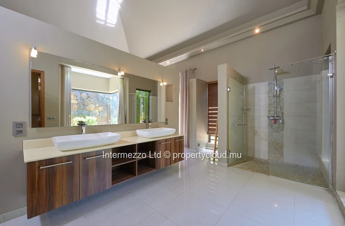 Villa RES de Luxe à Vendre Péreybère Grand Baie | 330 m2 I Terrain 1150 m2