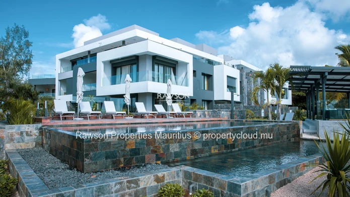 3 En-Suite Bedroom Penthouse | Seafront | Pereybere