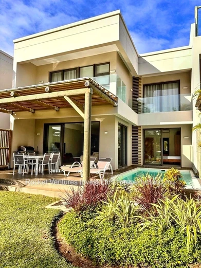 Duplex beachfront 4 bedrooms in Grand Gaube