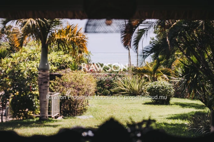 4 En-Suite Bedroom Villa | Pool | Lagoon View | Calodyne | From €6,500/Month