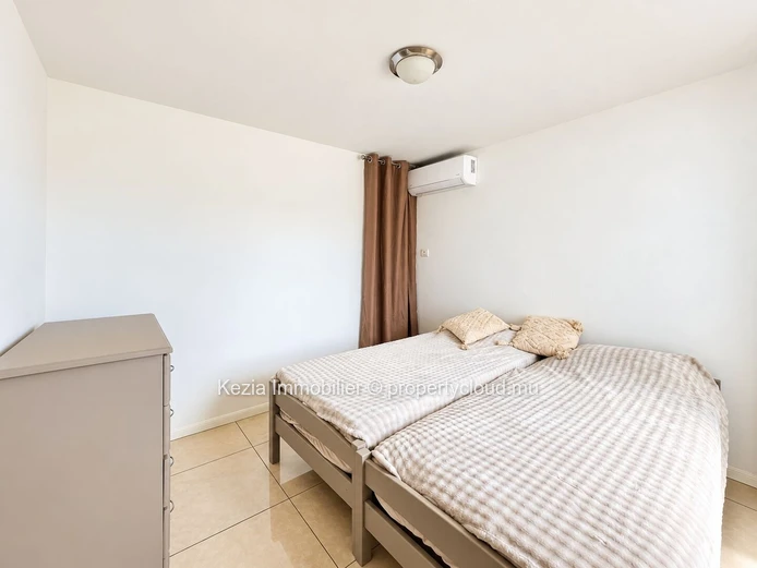 Spacious Triplex With Garden