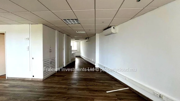 Office to Rent – Grand Baie Business Park | 117 m² | Available Now
