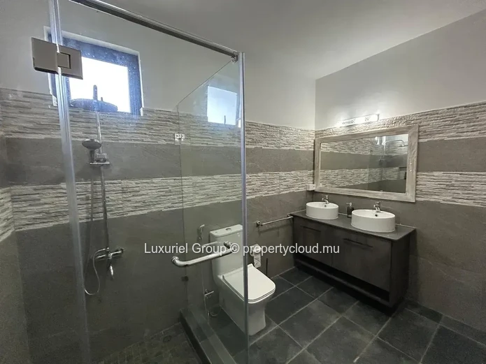Modern Villa For Rent In Péreybère – Comfort, Security And Elegance